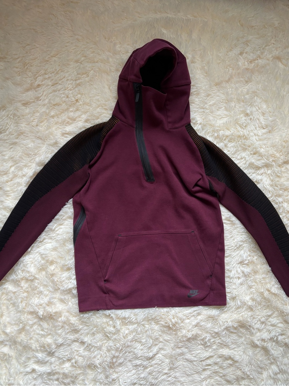 Nike Tech Fleece Knit Sleeve Asymmetrical Half Zip Hoodie Maroon Womens M